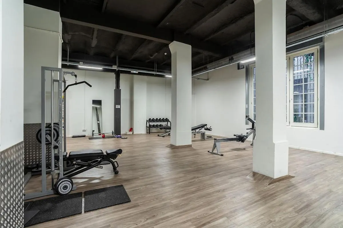 Canela Homes Midterm Casp Gym&Pool バルセロナ アパート